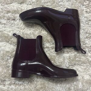 Lemon Jelly Comfy Chelsea Ankle Rain Booties Women’s Sz 39 Bordeaux Purple